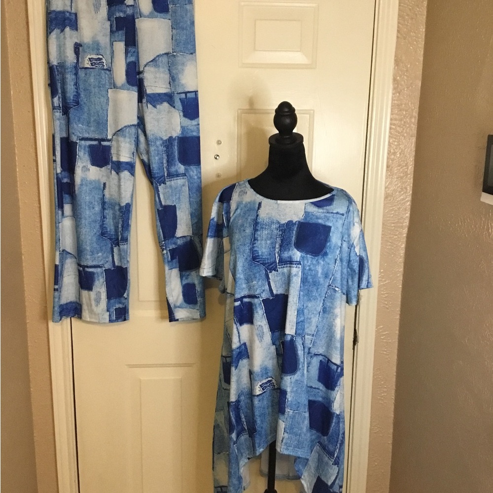 Blue Abstract Patterned Top and Pants Set